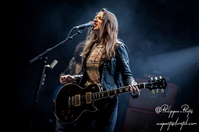 LauraCoxBand-BalckBox2018-02.jpg