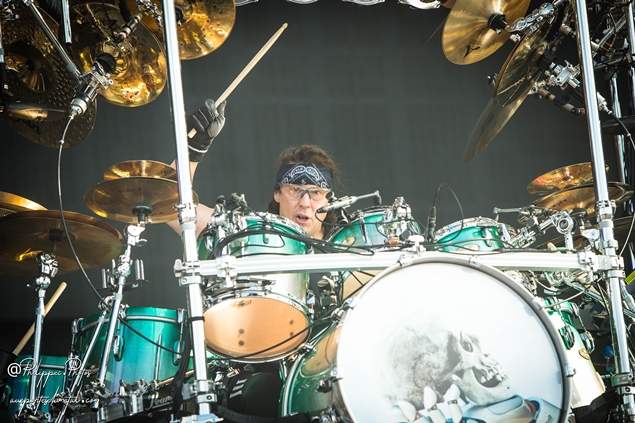 HF2019-DreamTheater-03.jpg