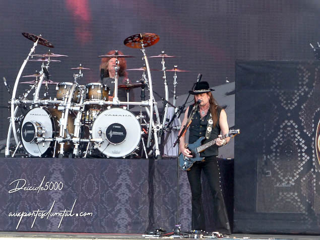 HF2019-Whitesnake-01.jpg